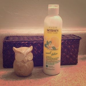 🍋Avon lemon blossom & basil body lotion